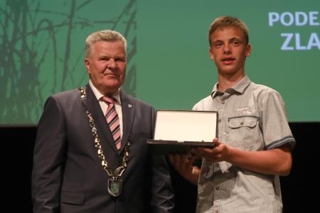 ZLATE PETICE 74 FOTO LJUBO VUKELIČ